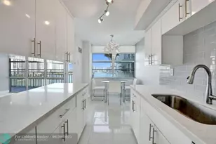 301 174th St, Sunny Isles Beach, FL 33160 - Photo 7