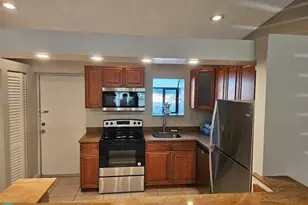 2586 NW 58th Ave, Margate, FL 33063 - Photo 9