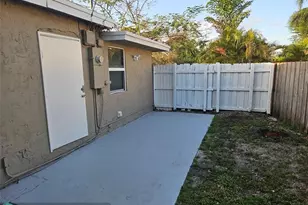 2586 NW 58th Ave, Margate, FL 33063 - Photo 5