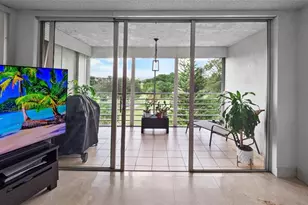 535 Oaks Dr, Pompano Beach, FL 33069 - Photo 23