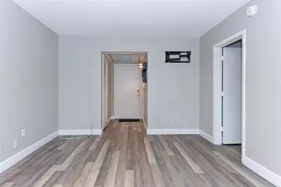 298 SW 6th St, Unit #103, Boca Raton, FL 33432 - Photo 3