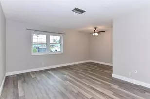 298 SW 6th St, Boca Raton, FL 33432 - Photo 7