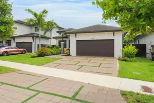 8912 NW 161st Terrace, Hialeah, FL 33018 - Photo 1