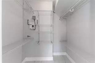 361 S Hollybrook Dr, Pembroke Pines, FL 33025 - Photo 13