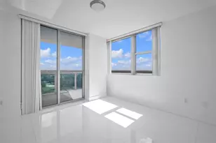 2641 N Flamingo Rd, Sunrise, FL 33323 - Photo 3