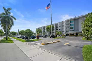 1301 NE 7th St, Hallandale Beach, FL 33009 - Photo 31