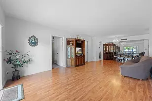 1301 NE 7th St, Hallandale Beach, FL 33009 - Photo 7