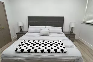 2331 NW 96th Terrace, Hollywood, FL 33024 - Photo 11