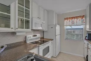 2748 NW 104th Ave, Sunrise, FL 33322 - Photo 11