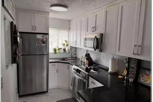 8055 NW 8th St, Miami, FL 33126 - Photo 3