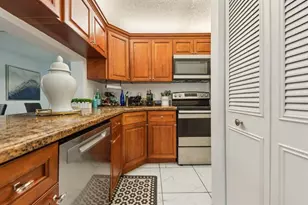 608 Sea Pine Way, Greenacres, FL 33415 - Photo 5