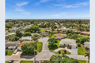 4220 NW 49th Ave, Lauderdale Lakes, FL 33319 - Photo 51