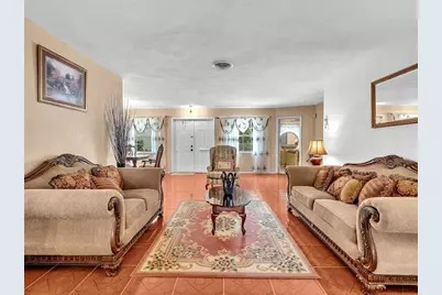 4220 NW 49th Ave, Lauderdale Lakes, FL 33319 - Photo 9