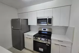 1241 SW 46th Ave, Pompano Beach, FL 33069 - Photo 3