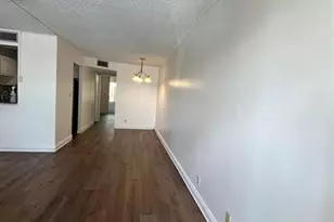 9141 Sunrise Lakes Blvd, Sunrise, FL 33322 - Photo 5