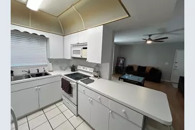 8400 W Sample Rd, Unit #102, Coral Springs, FL 33065 - Photo 9