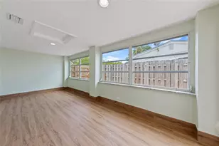 2071 NE 180th St, North Miami Beach, FL 33162 - Photo 17