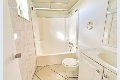 2800 NW 56th Ave, Unit #G407, Lauderhill, FL 33313 - Photo 5