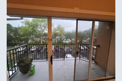 9001  Wiles Rd, Unit #305, Coral Springs, FL 33067 - Photo 5