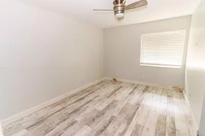 5449 NW 56th Ct, Tamarac, FL 33319 - Photo 11