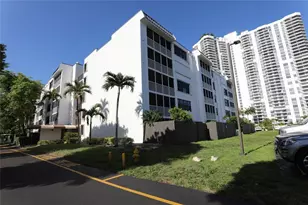 3440 NE 192 St, Miami, FL 33180 - Photo 19