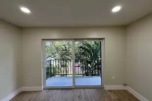 809 W Oakland Park Blvd, Oakland Park, FL 33311 - Photo 3