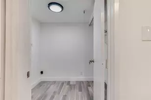 2200 S Cypress Bend Dr, Pompano Beach, FL 33069 - Photo 23