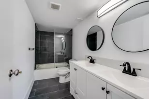 2200 S Cypress Bend Dr, Pompano Beach, FL 33069 - Photo 17