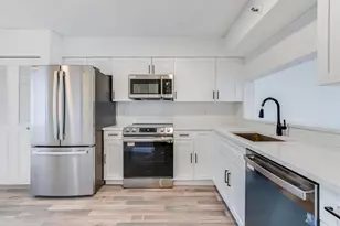 2200 S Cypress Bend Dr, Pompano Beach, FL 33069 - Photo 3