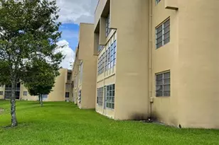 6071 NW 61 Unit, Tamarac, FL 33319 - Photo 25