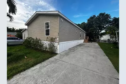 404 NW 134th Ave, Plantation, FL 33325 - Photo 1