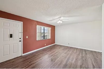 4682  Oak Terrace Dr, Unit #4682, Greenacres, FL 33463 - Photo 13