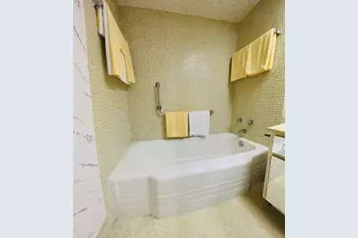 800 NE 195th Street #307, Miami, FL 33179 - Photo 41