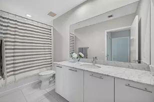 950 Brickell Bay Dr, Miami, FL 33131 - Photo 17