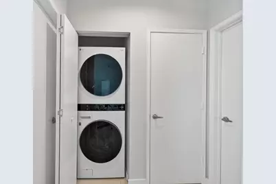 950  Brickell Bay Dr, Unit #5205, Miami, FL 33131 - Photo 19