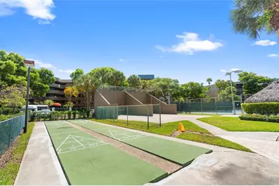 900  Colony Point Cir, Unit #511, Pembroke Pines, FL 33026 - Photo 33