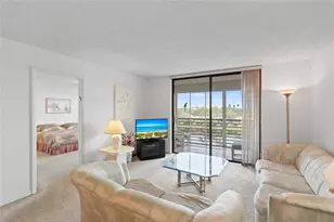 900 Colony Point Cir, Pembroke Pines, FL 33026 - Photo 3