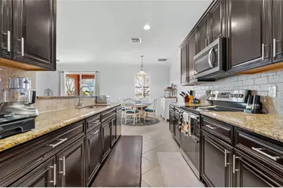 3460  Princeton Dr, Wellington, FL 33414 - Photo 11