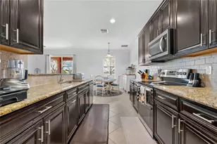 3460 Princeton Dr, Wellington, FL 33414 - Photo 11