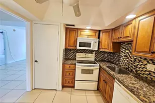 4172 Inverrary Dr, Lauderhill, FL 33319 - Photo 9