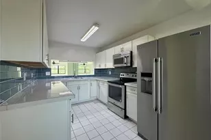 7673 Tahiti Ln, Lake Worth, FL 33467 - Photo 3