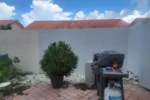 11821 SW 18th St, Miami, FL 33175 - Photo 31