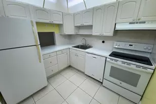 7797 Golf Cir Dr, Margate, FL 33063 - Photo 5