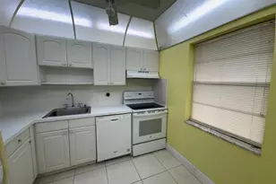 7797 Golf Cir Dr, Margate, FL 33063 - Photo 3