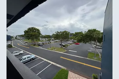 7797  Golf Circle Dr, Unit #304, Margate, FL 33063 - Photo 37