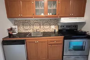 850 E Commercial Blvd, Oakland Park, FL 33334 - Photo 5