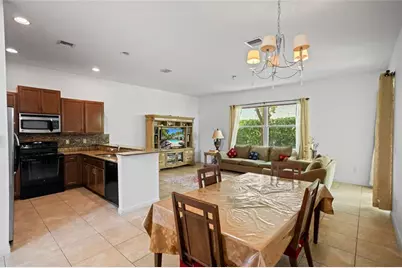 450  Greensboro Way, Boynton Beach, FL 33435 - Photo 13