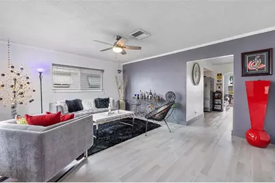 8103 NW 58th Pl, Tamarac, FL 33321 - Photo 11