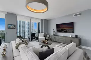 17111 Biscayne Blvd, North Miami Beach, FL 33160 - Photo 9