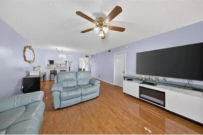 10145  Sunrise Lakes Blvd, Unit #406, Sunrise, FL 33322 - Photo 7